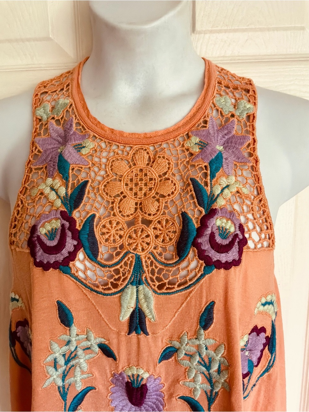 FREE PEOPLE…embroidery top - Picture 3 of 8
